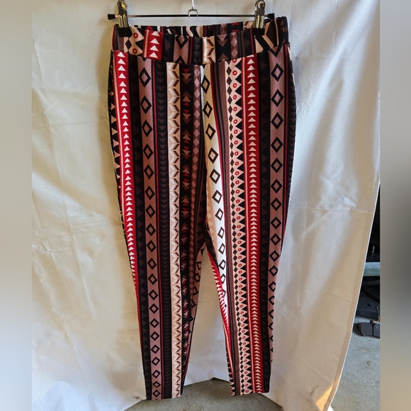 Patterned Leggings - Picture 1 of 4